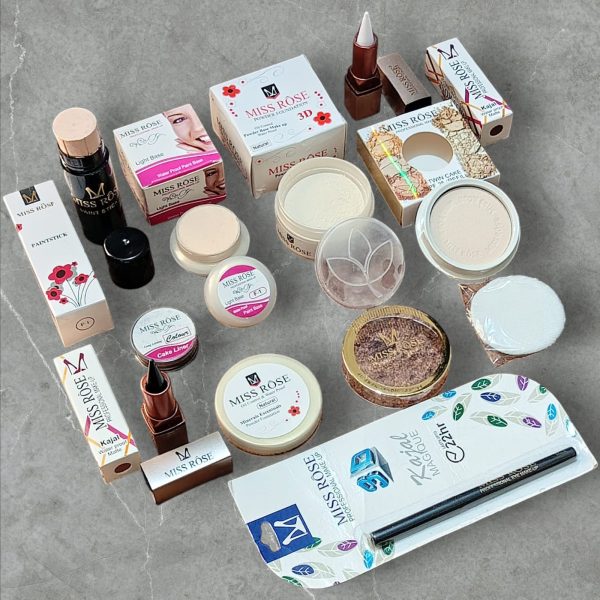 Pack Of 8 Miss Rose Deal